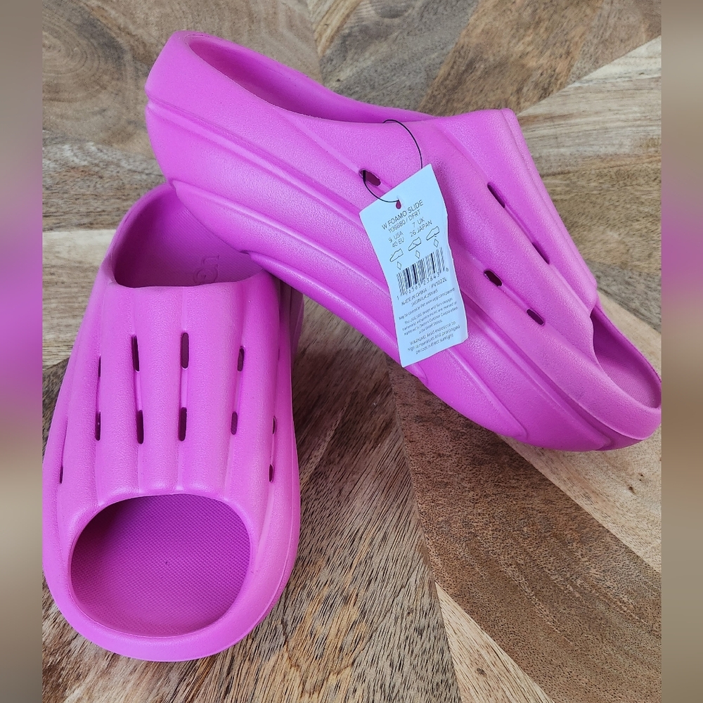 Ugg Foamo Slides